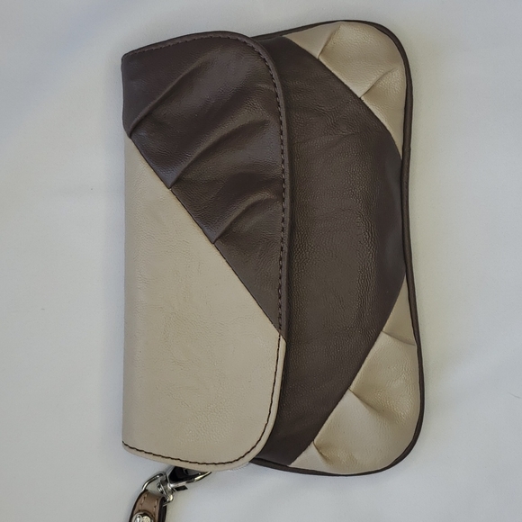 NWT NY&Co Brown Clutch - Picture 2 of 5